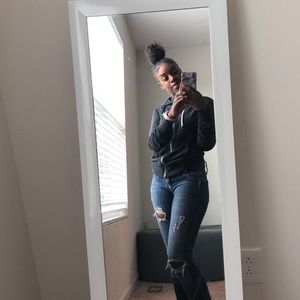 Meet your Posher, Zazaria
